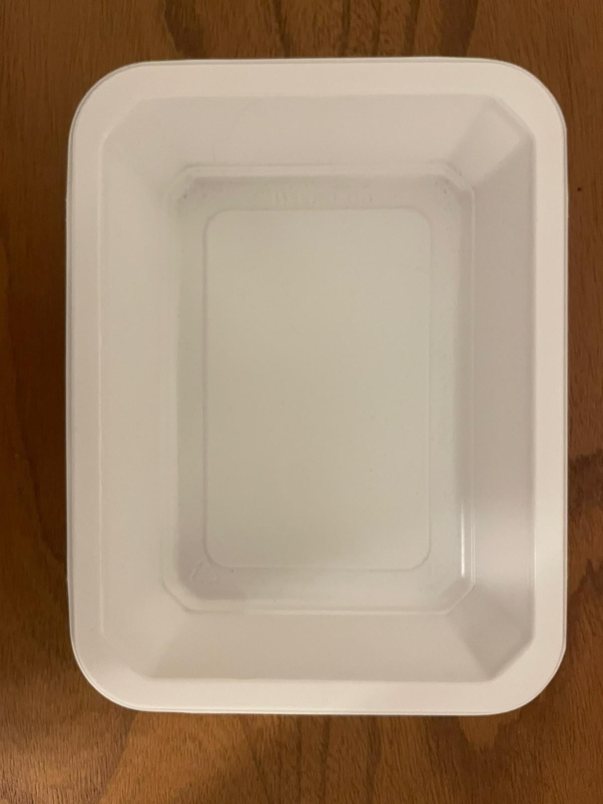 8.65" x 6.7" x 1.53" White PP Food Tray - Image 1