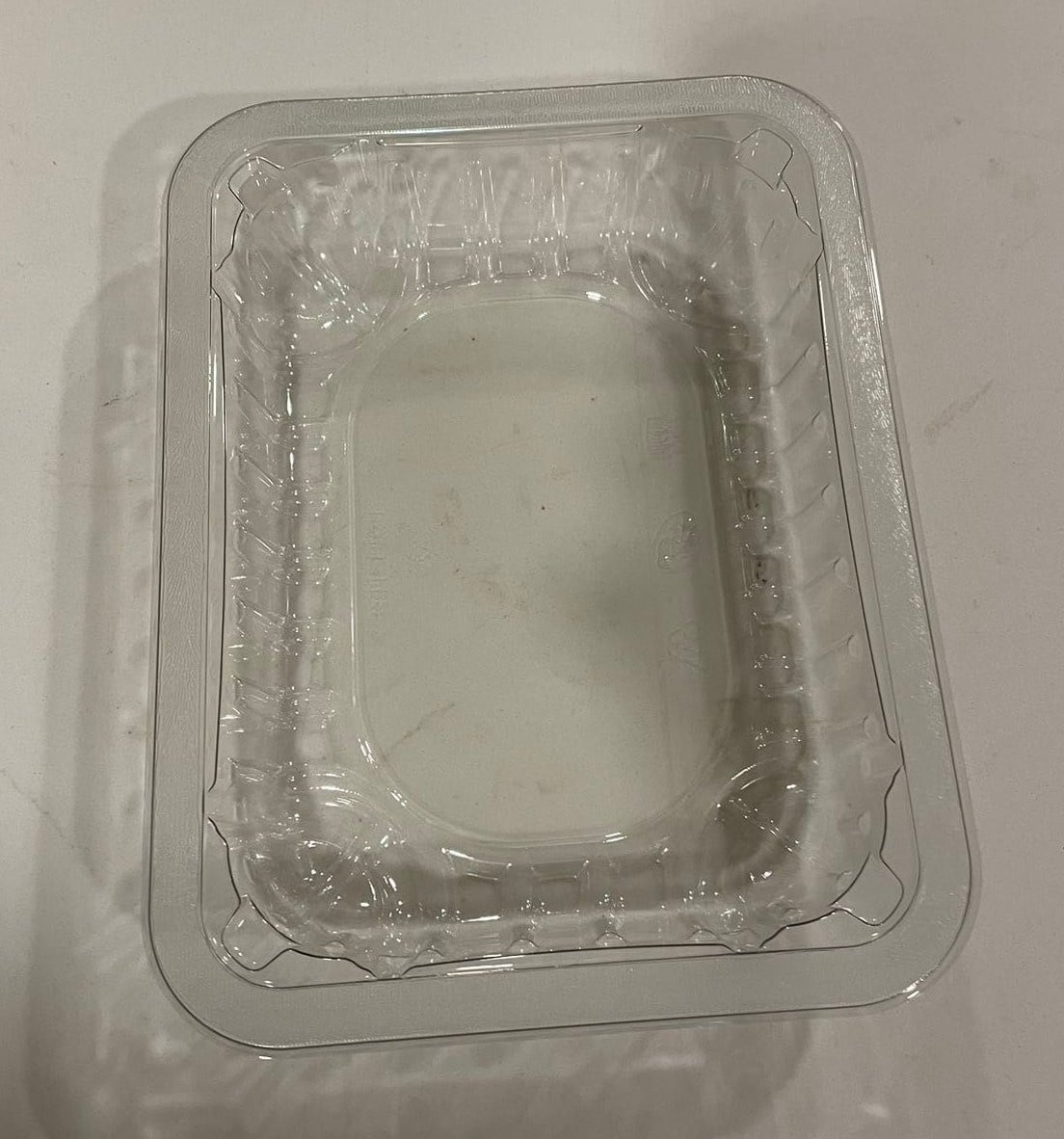 Clear PET 8.75" X 6.75" X 1.5" Meat Tray - Image 1