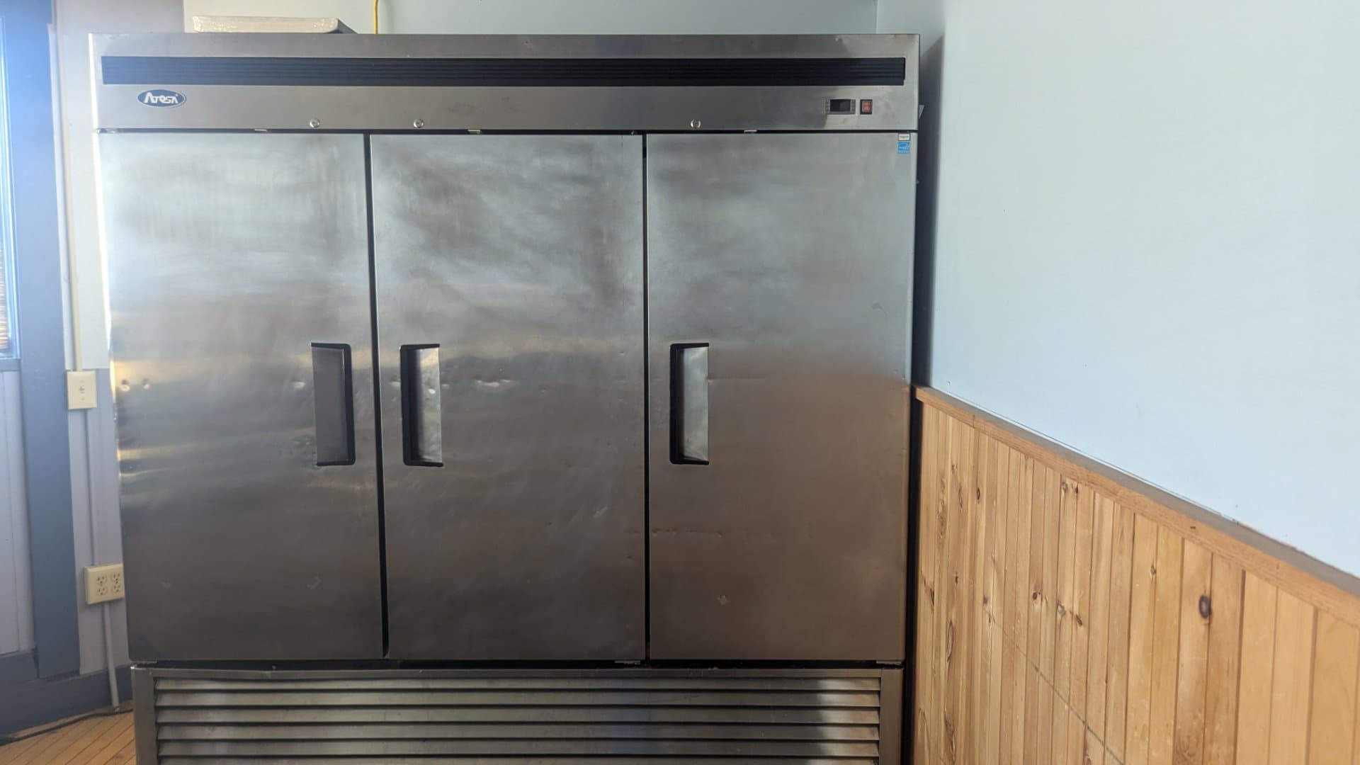 Atosa 3-Door Cooler