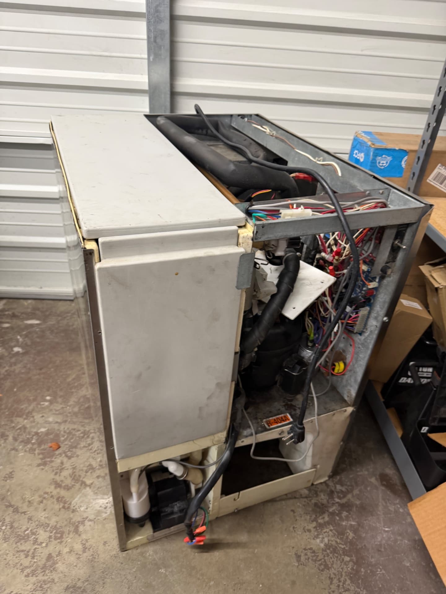 Hoshizaki Ice Machine and Bin